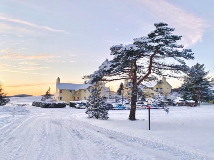 Auberge West Brome 外观 照片