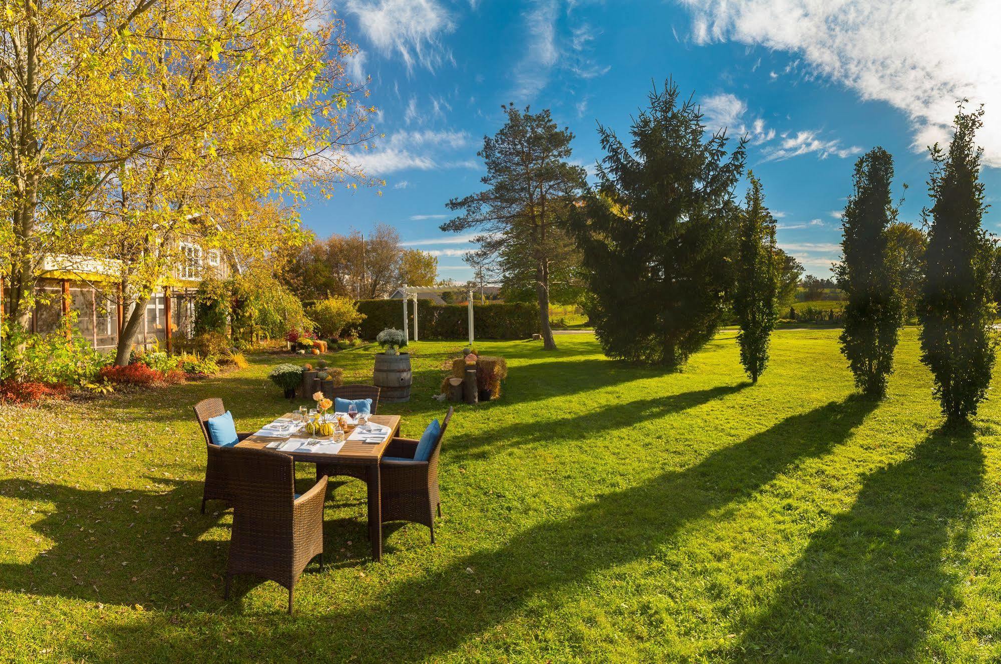 Auberge West Brome 外观 照片