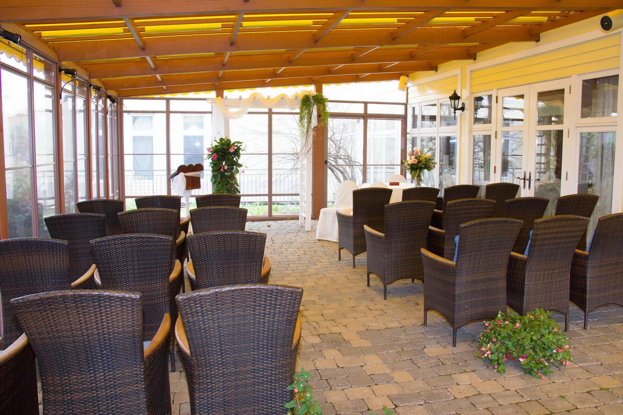 Auberge West Brome 外观 照片